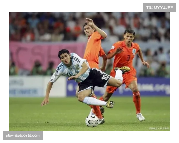 赫罗纳勒马尔扳平贝尔特兰绝杀，锋线二人组配合日渐默契